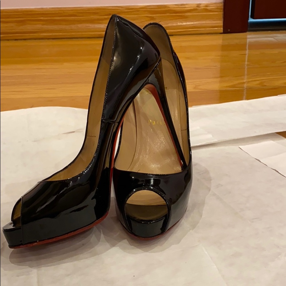 Louboutin very prive 120 black patent heels